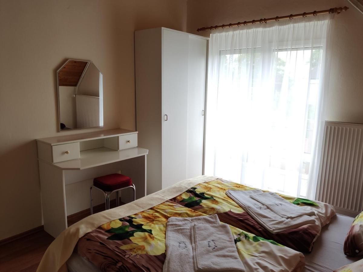 Apartament Havasi Vendeghaz Gyenesdiás Zewnętrze zdjęcie